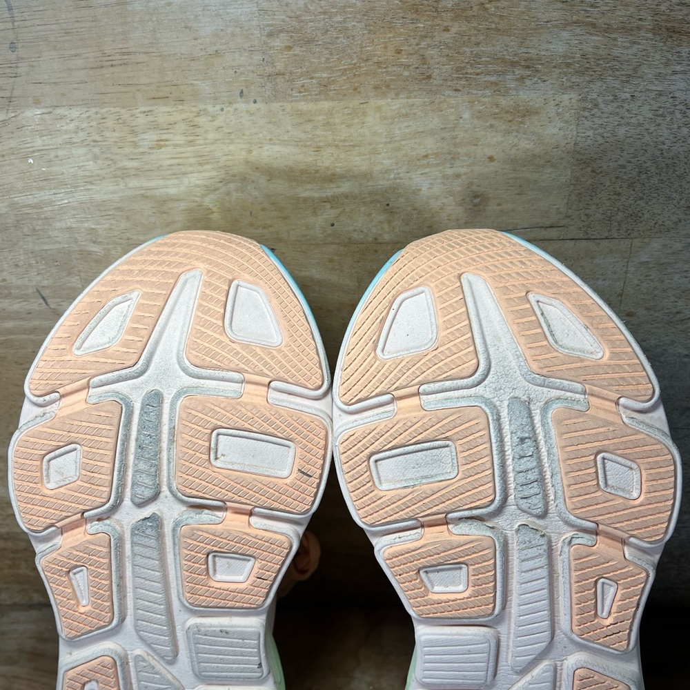 Hoka One One Bondi 9 Womens Size 8 Running Shoes Sneakers Pale Tangerine - Picture 10 of 12